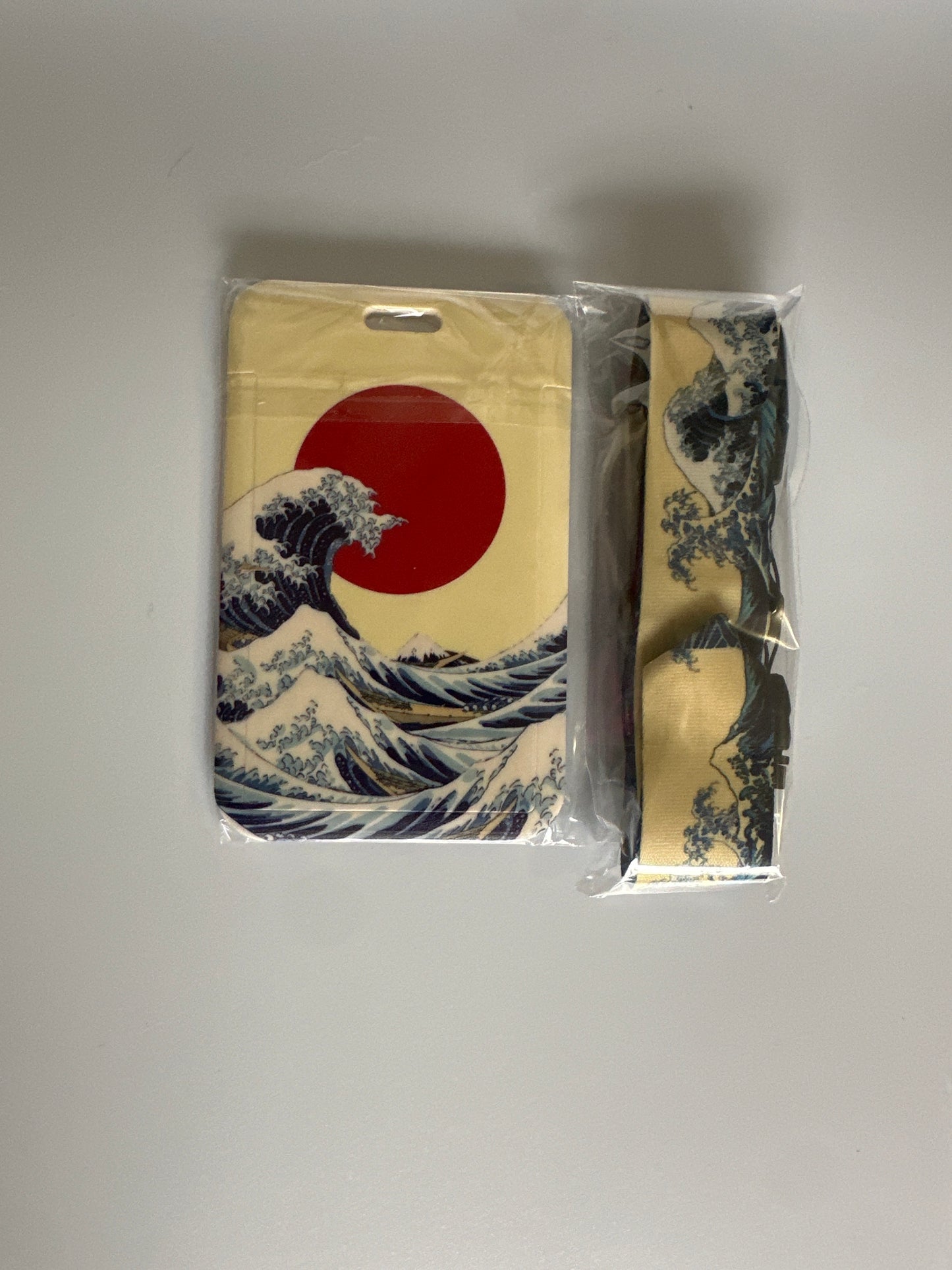 Waves lanyard with hard case