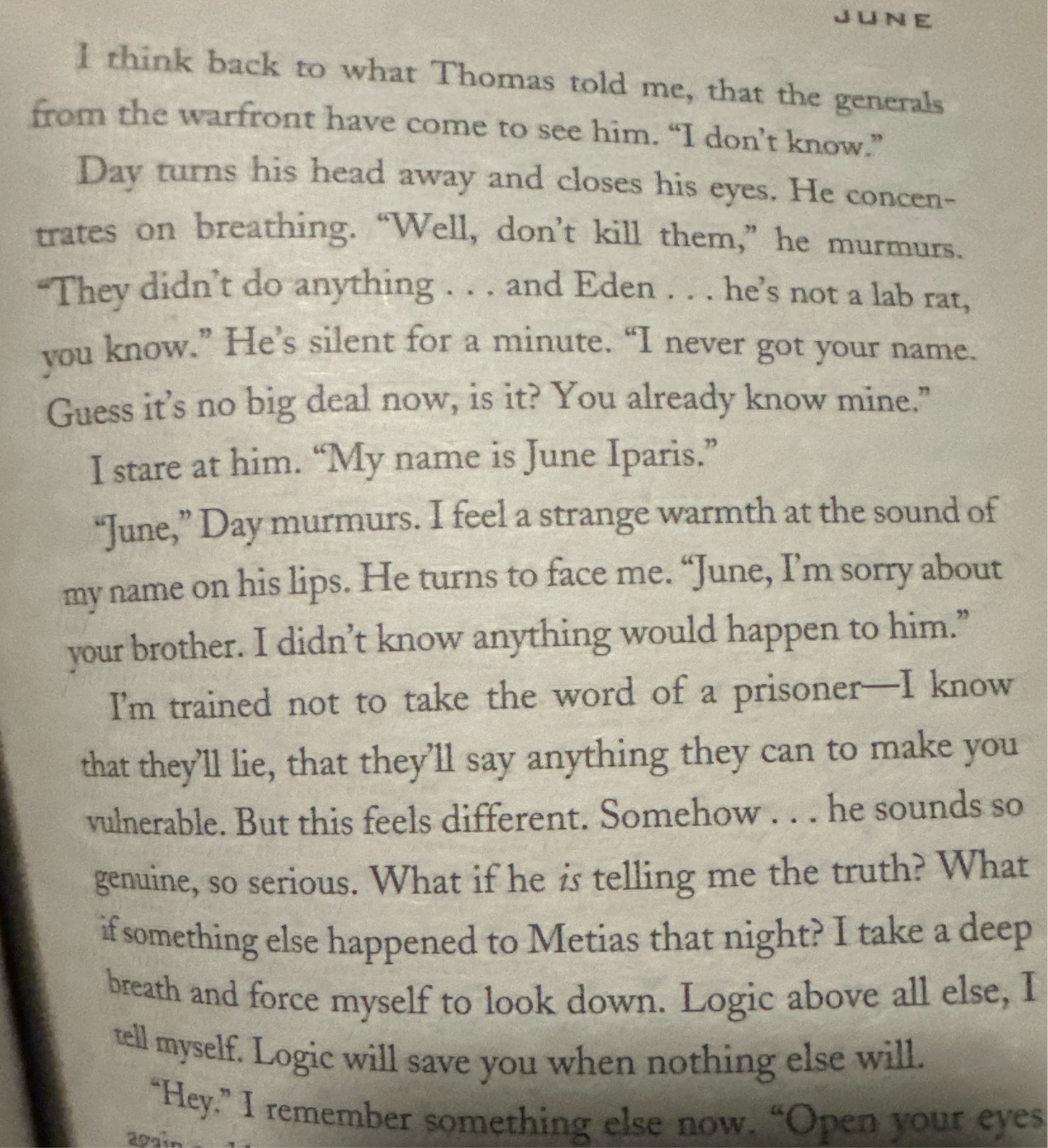 🦸♀️ Legend: A Thrilling Dystopian Adventure by Marie Lu - Legend